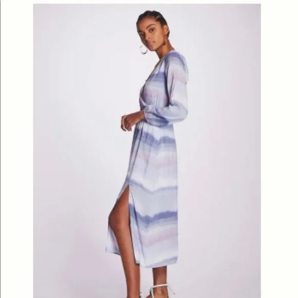 cloth and stone midi dress Cloth & Stone women's V-Neck Belted Midi Dress $148 Size XSmall